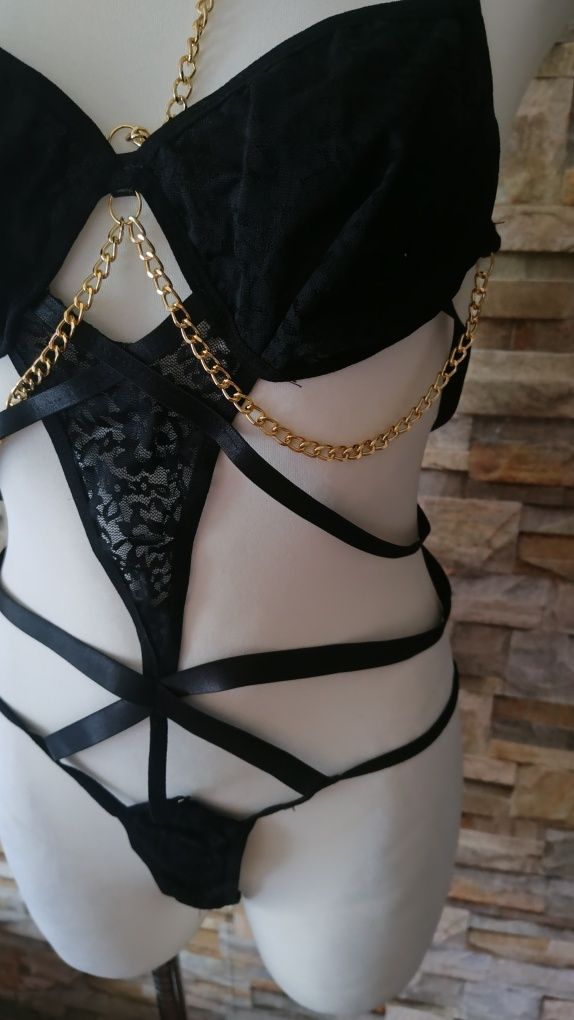 Seksowne zmysłowe body z łańcuszkiem plus size xl