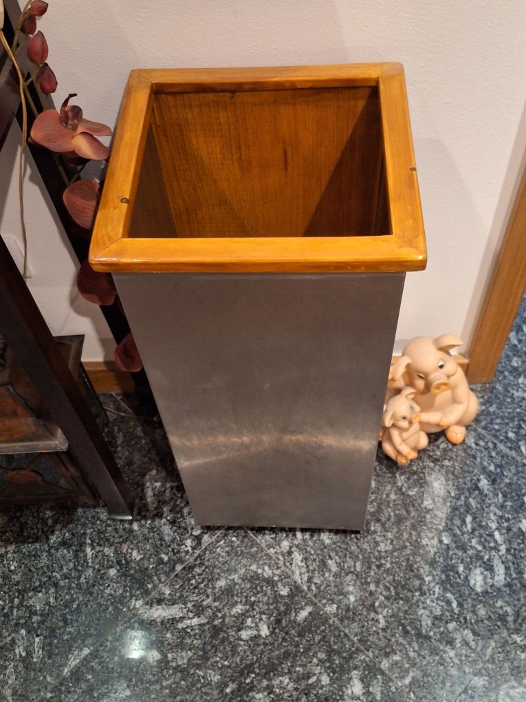 Porta guarda-chuvas, em inox
