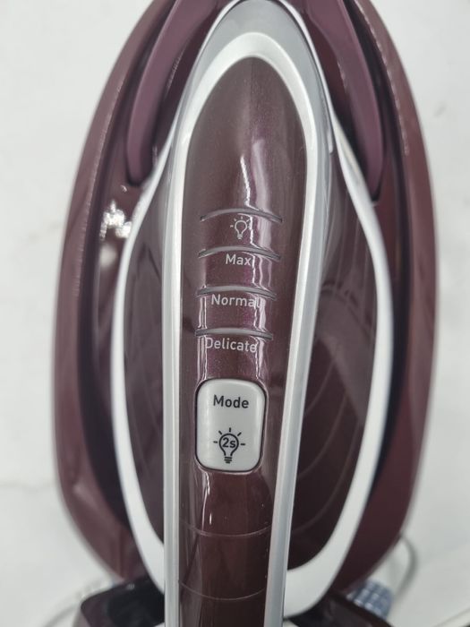 Calor Pro Express Vision GV9810C0 żelazko ze stacją parową