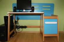 TIMOORE SIMPLE Biurko z kontenerkiem drewniane + 2 x półki