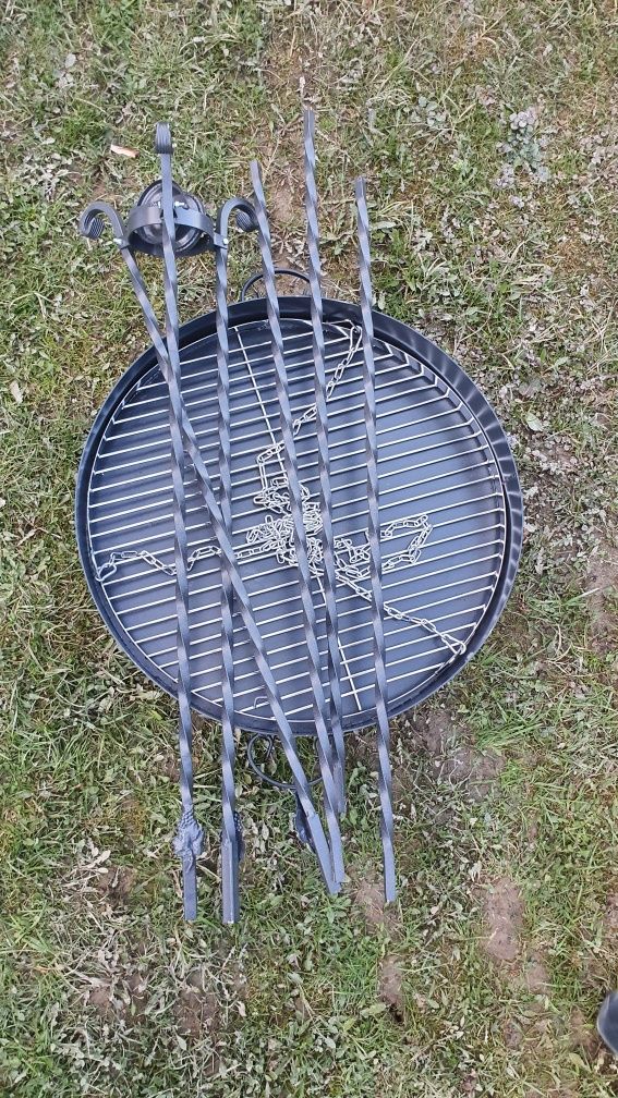 Promocja! Grill ogrodowy trójnóg 60cm