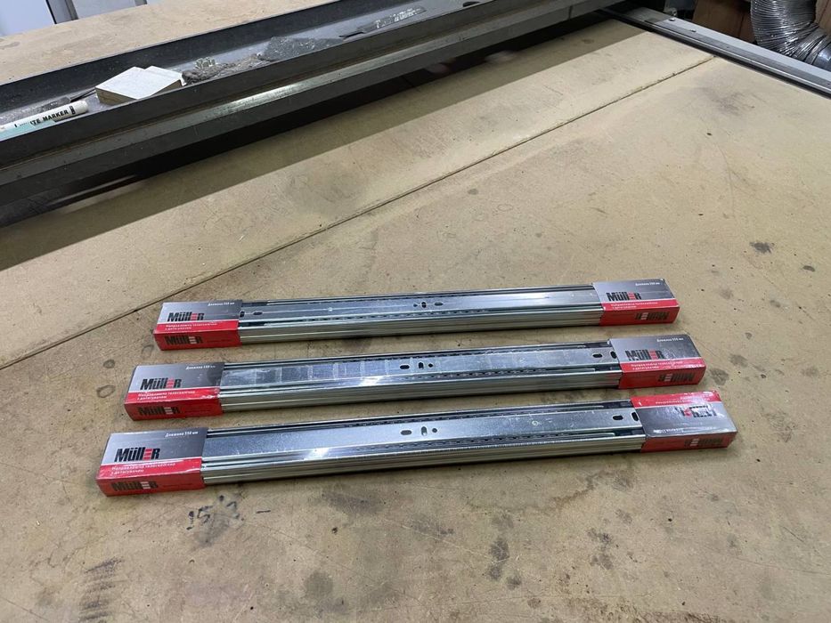 Направляющие для мебели Muller с доводчиков