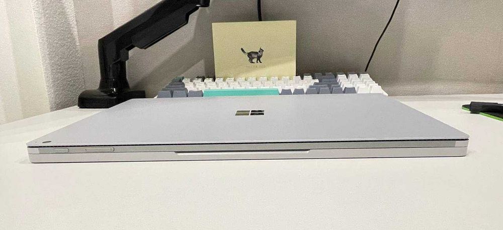 Microsoft Surface Book 2 Intel i7-8650U 15 GTX 1060 6gb, 16 GB 256 GB