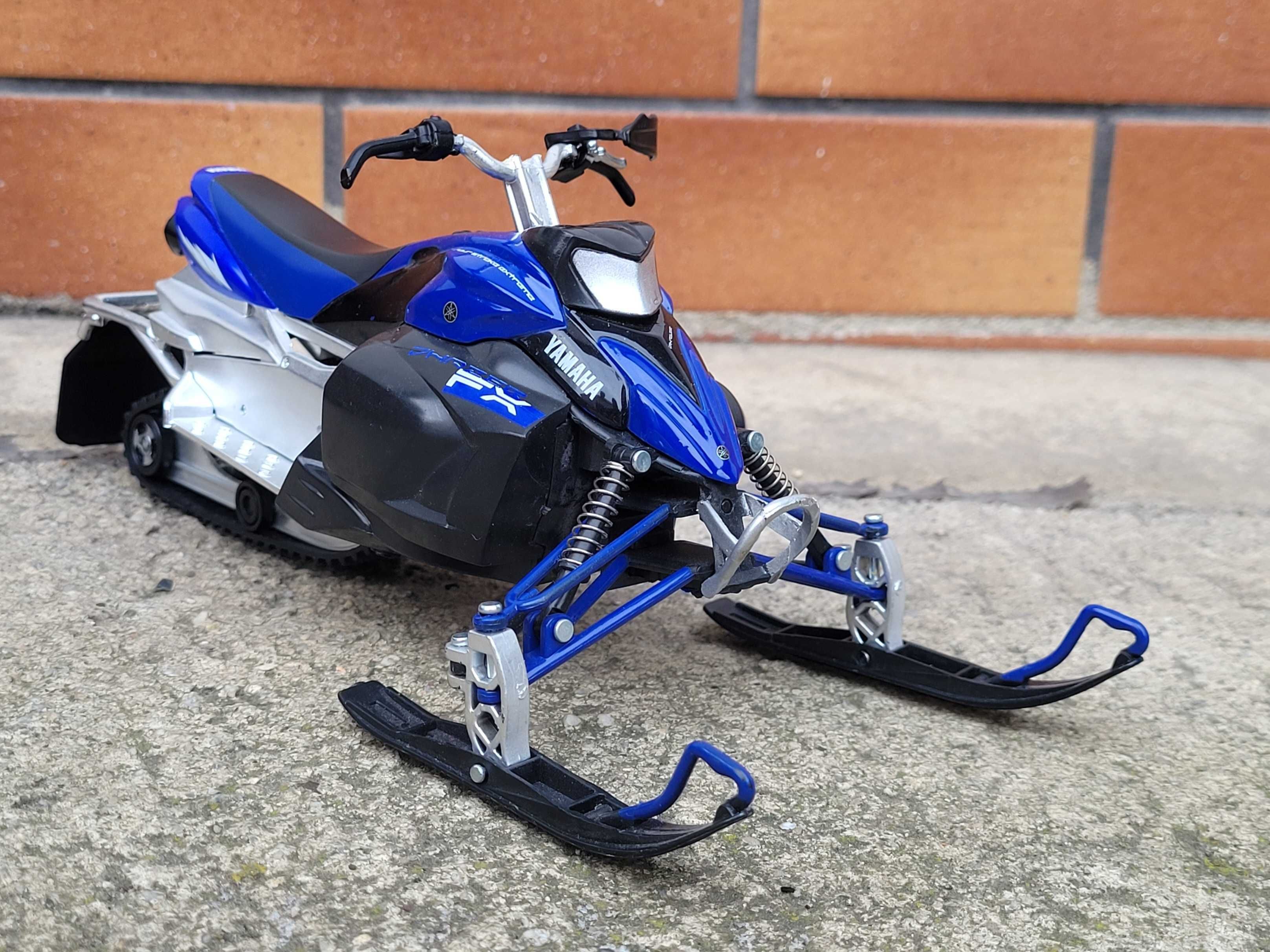 Model w skali Skuter śnieżny Yamaha Phazer 2007 bardzo wielki