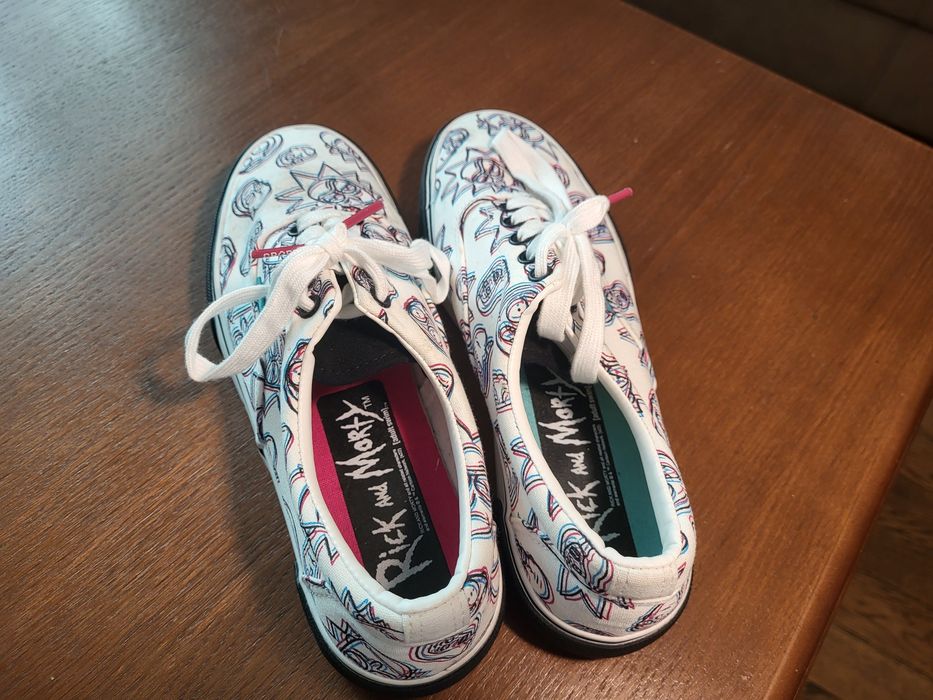 Ексклюзивні кеди "Rick and Morty" - Портал до неперевершеного стилю