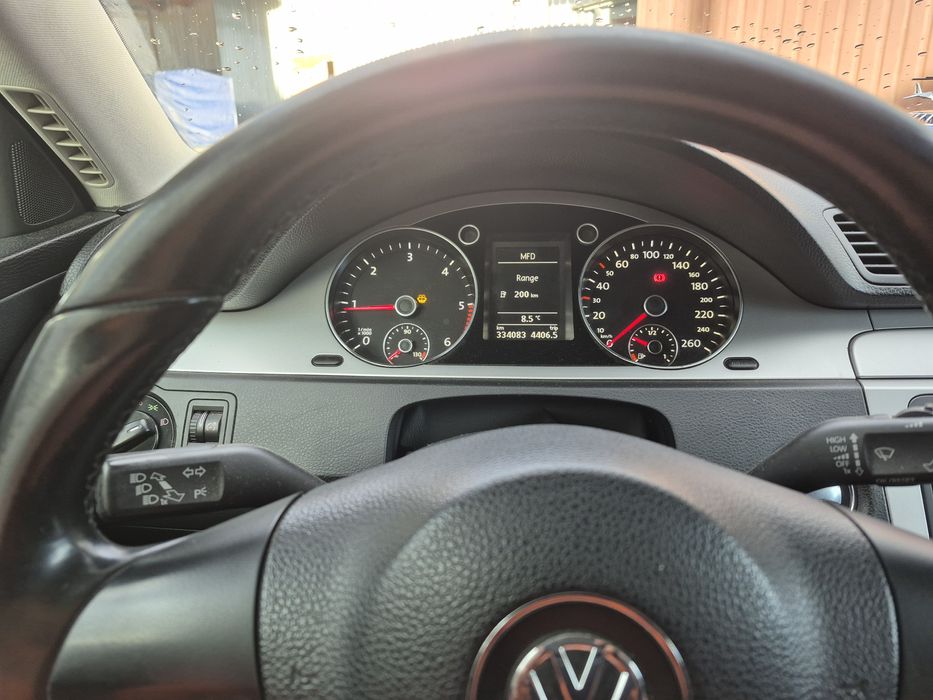 Продам своє авто Passat B6