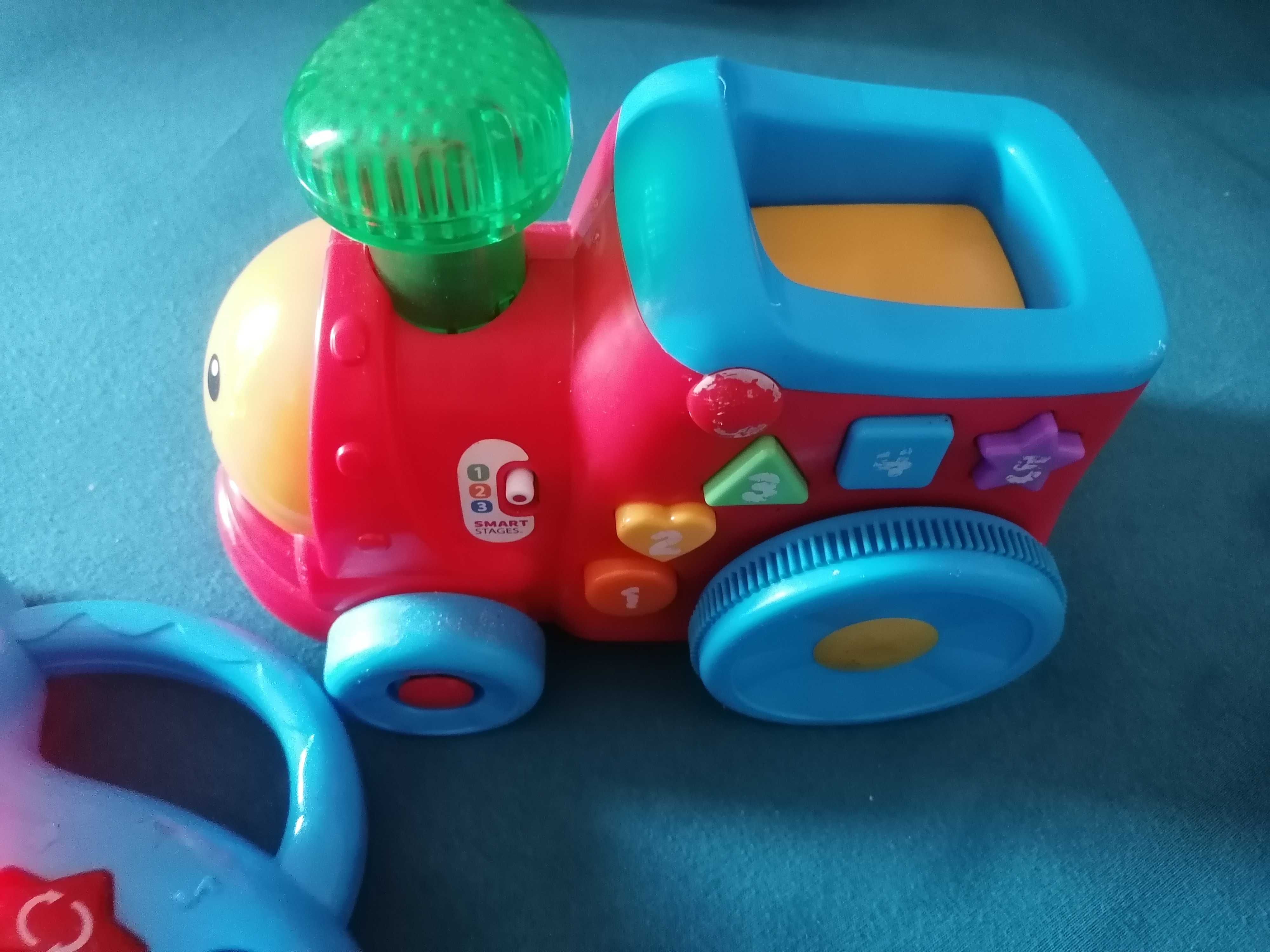 Ciuchcia fisher price jeździ i pianinko