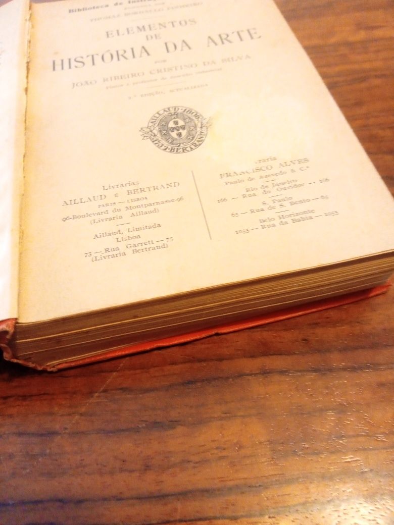 Livro elementos de história da arte