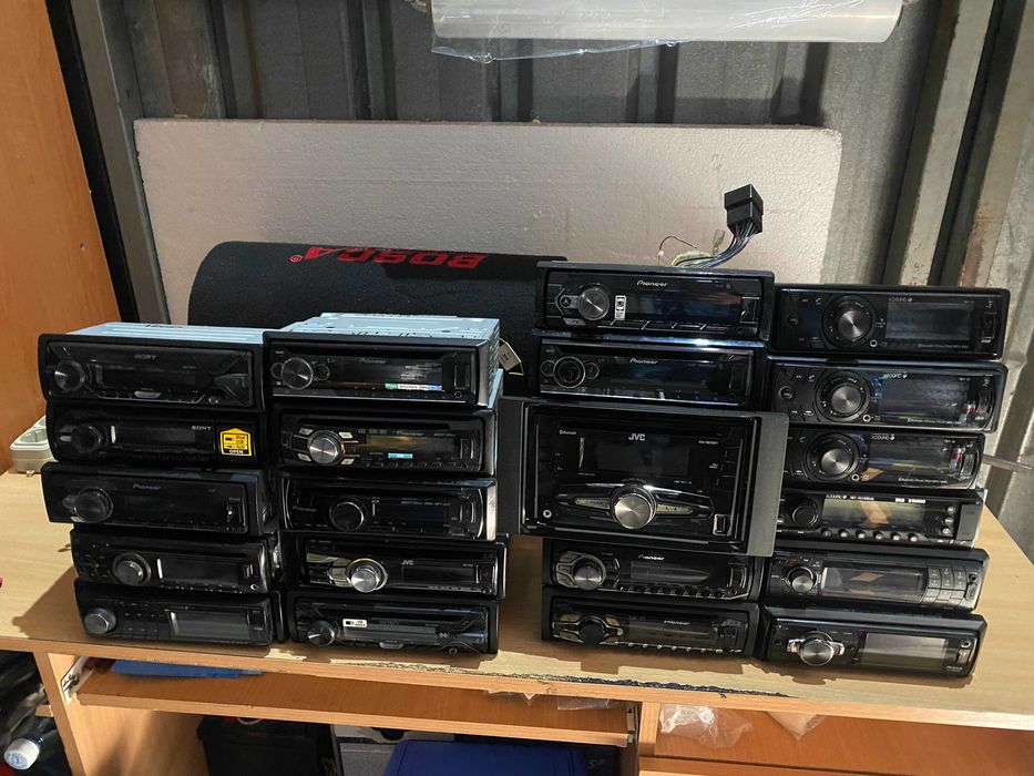 Автомагнитола, магнитола в авто.