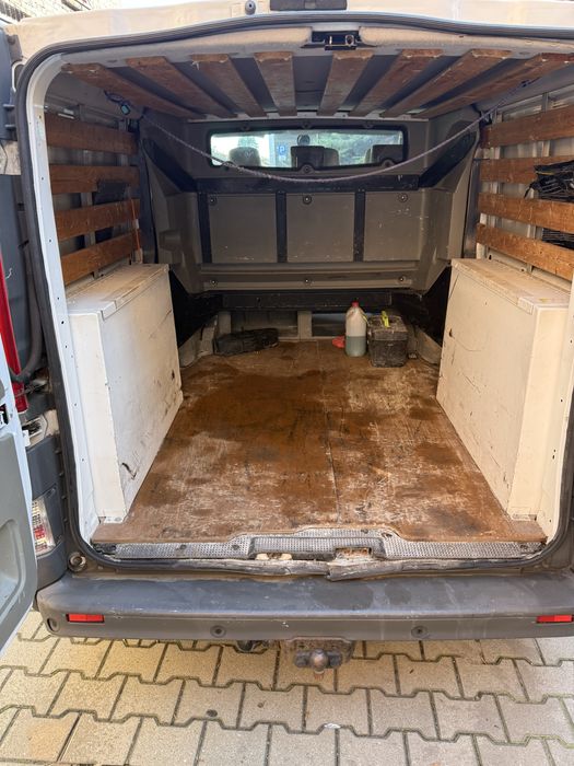 Renault Trafic 2.0 DCI 2006 rok 21900 NETTO VAT 23%