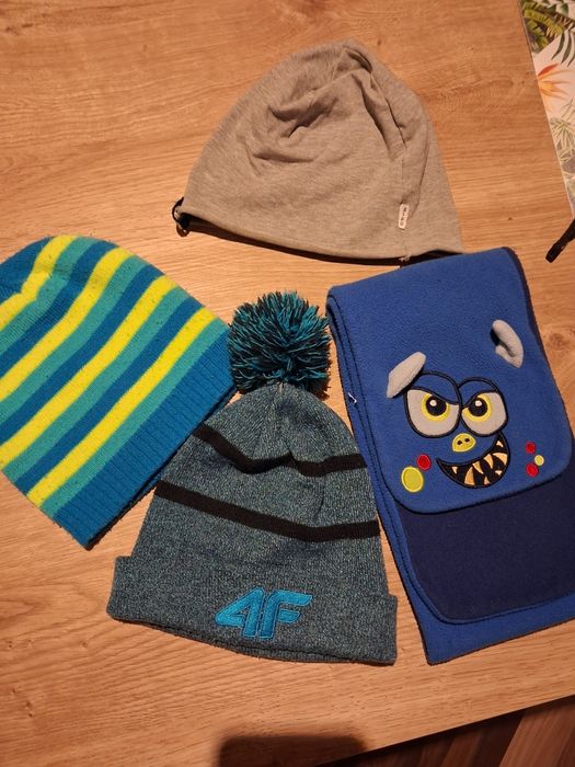 Czapka zimowa 4F plus gratisy 110-128