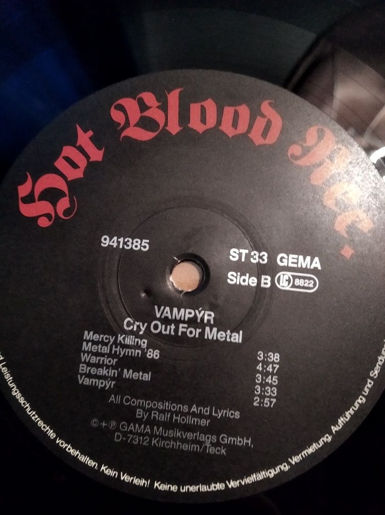 Vampyr " Cry Out Of Metal " , пластинка , винил