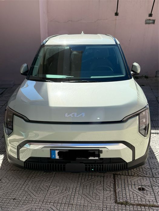 KIA EV3.