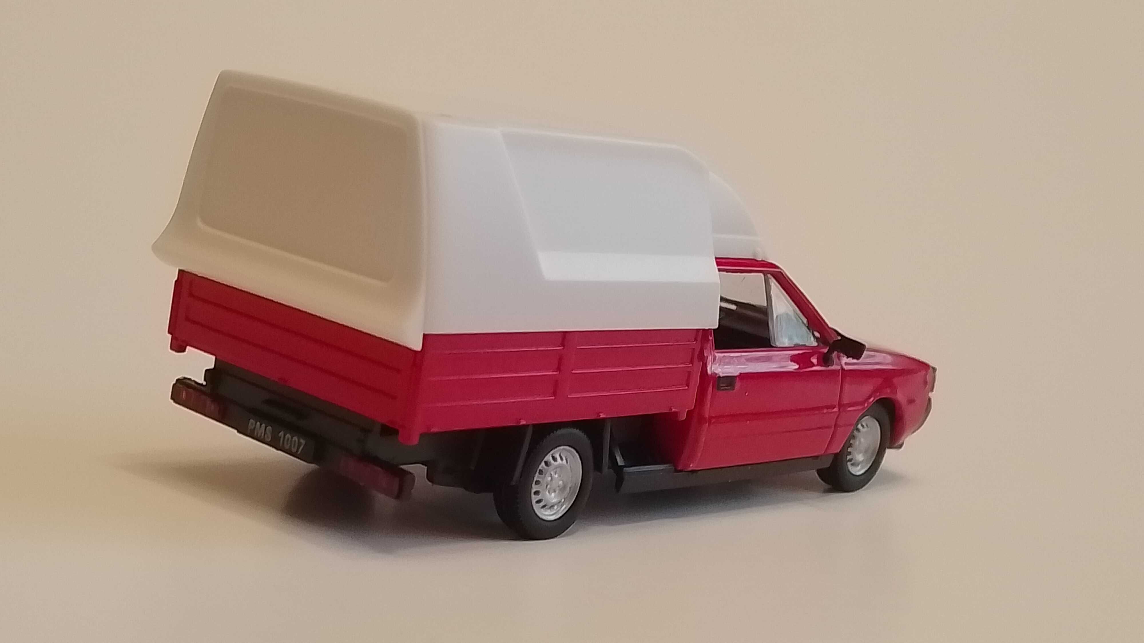 FSO Polonez Truck Ixo/De Agostini 1:43