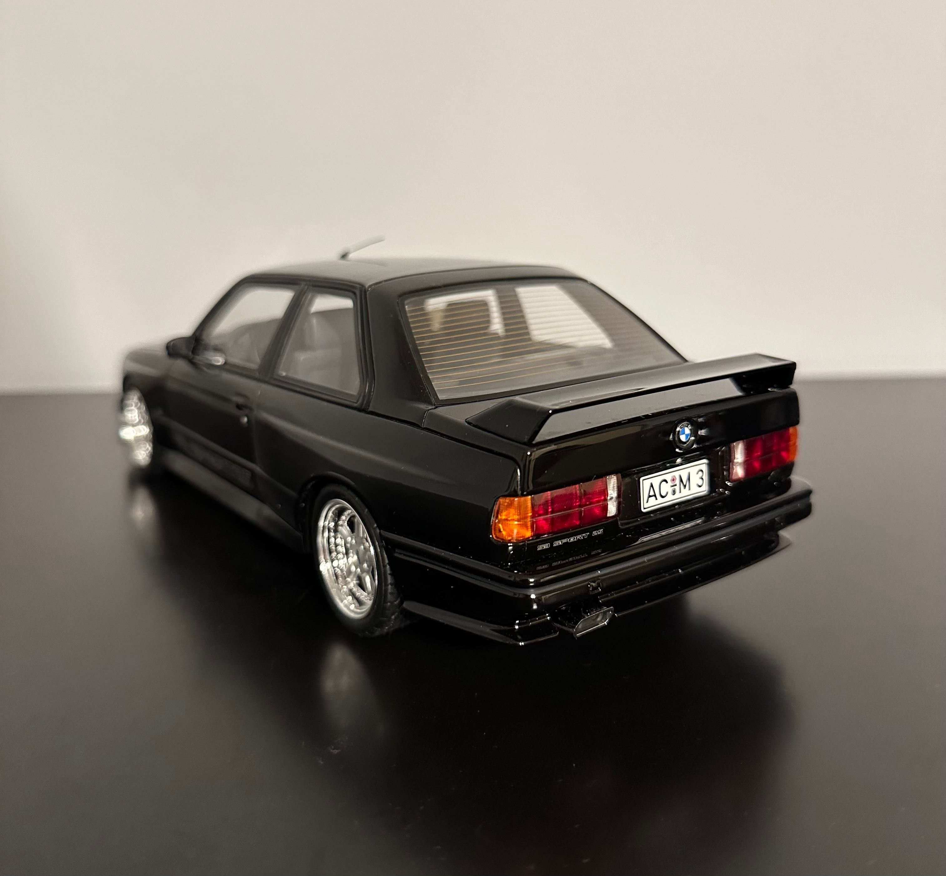 BMW e30 AC Otto 1:18