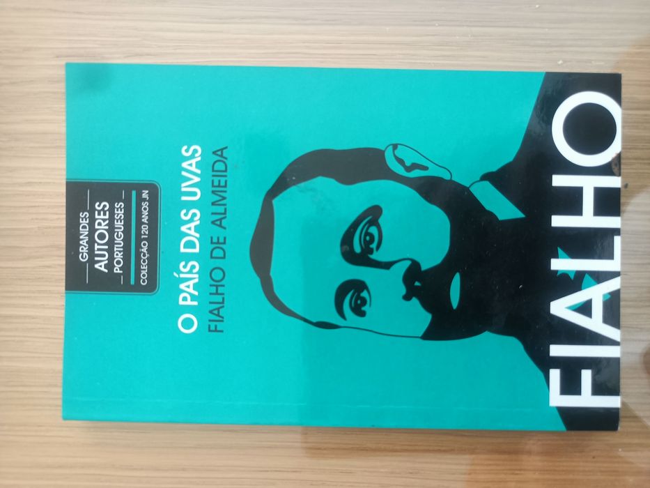 Vendo o livro O país das Uvas