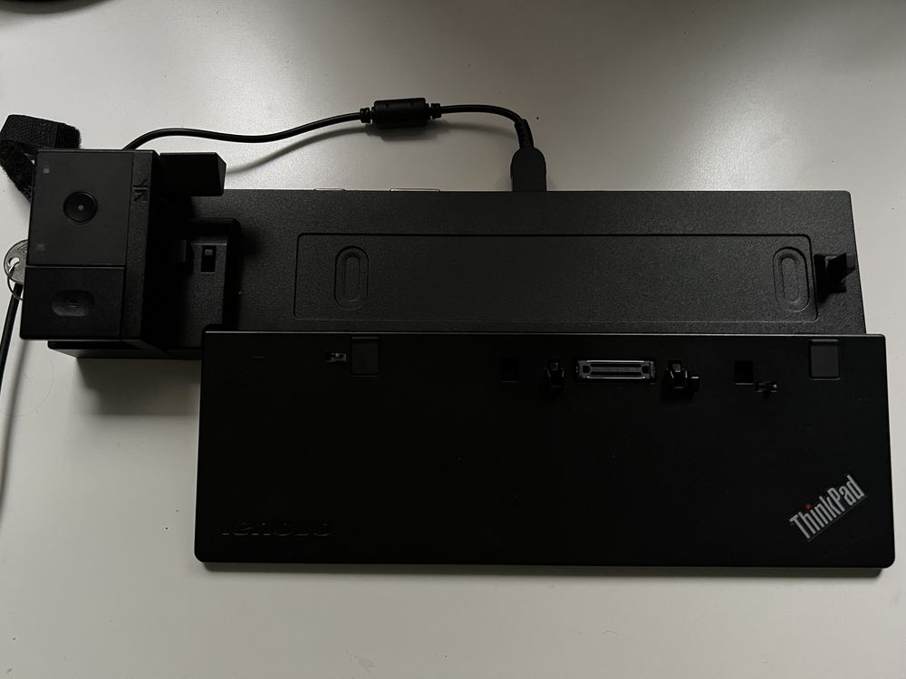 Laptop Lenovo ThinkPad + stacja dokująca