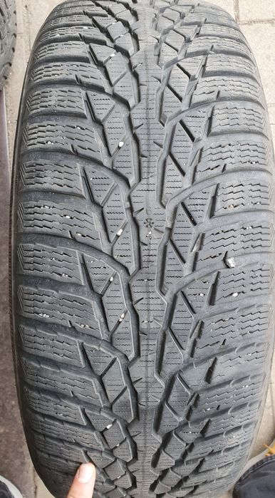 Opony zimowe Nokian WR D4 215/60/16XL