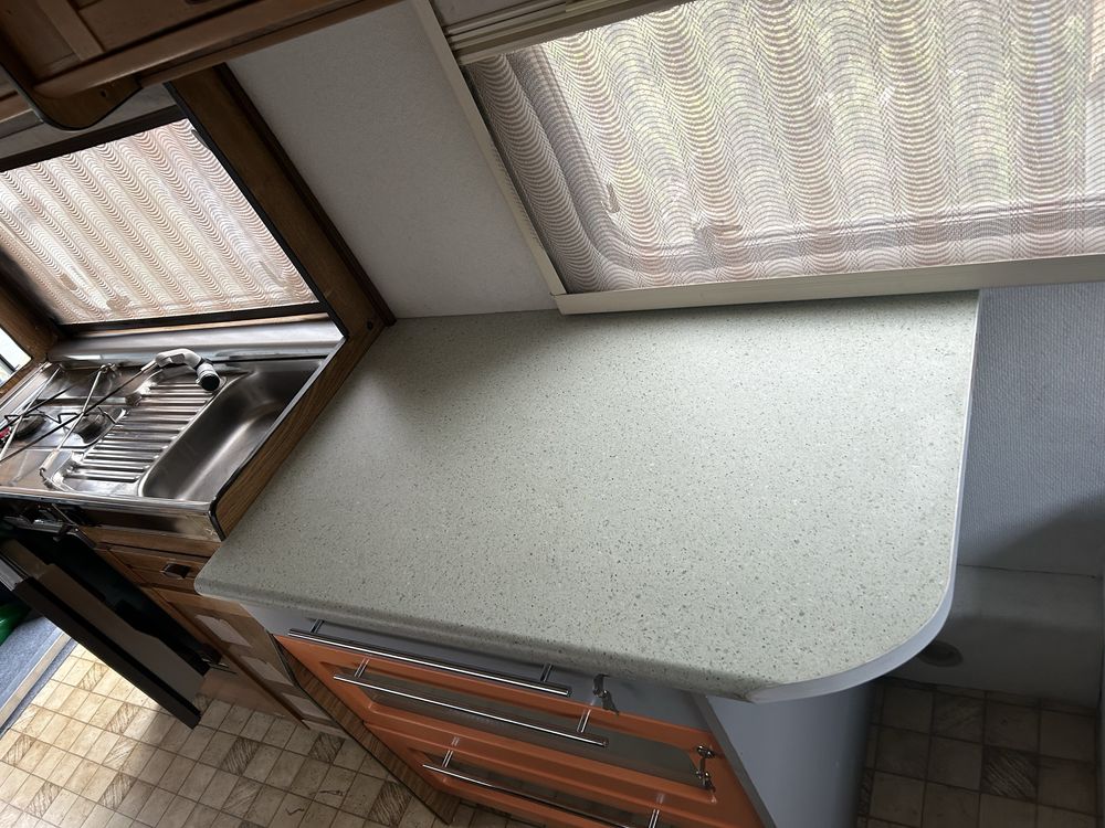 Kamper w świetnym stanie! Silnik po remoncie, solar, LED, łazienka
