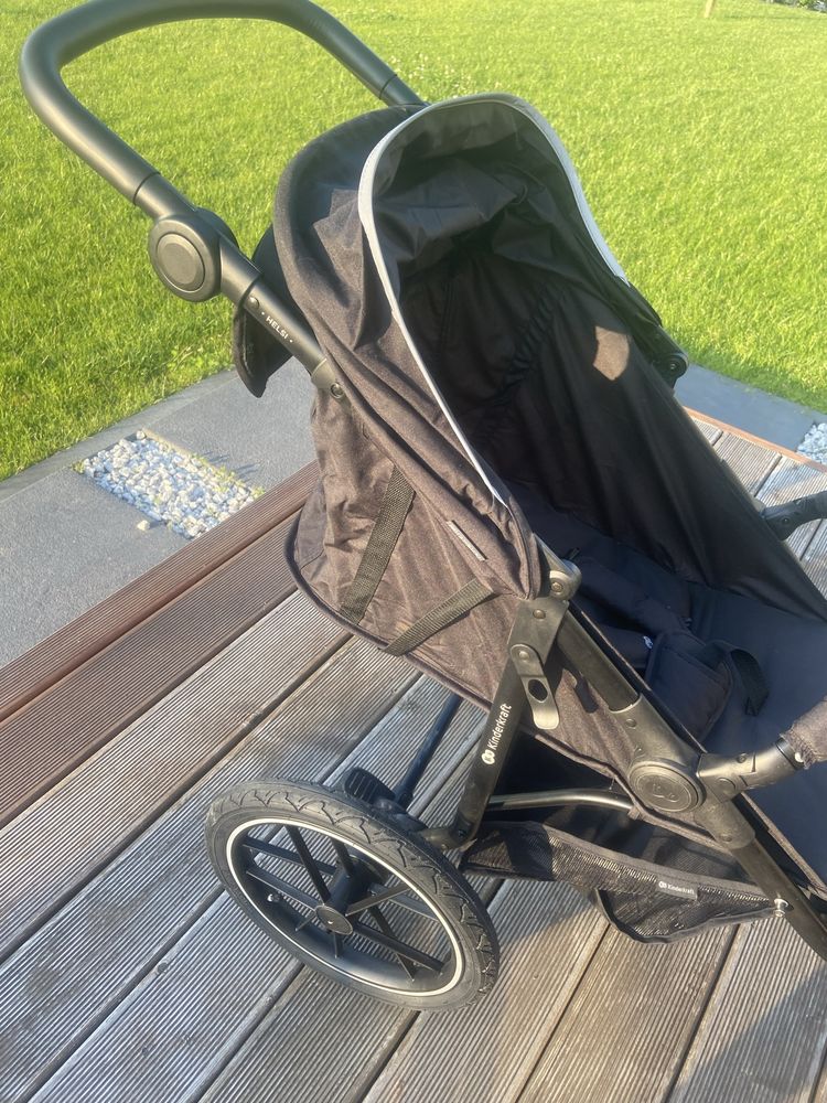 Wozek spacerowy Helsi czarny kinderkraft