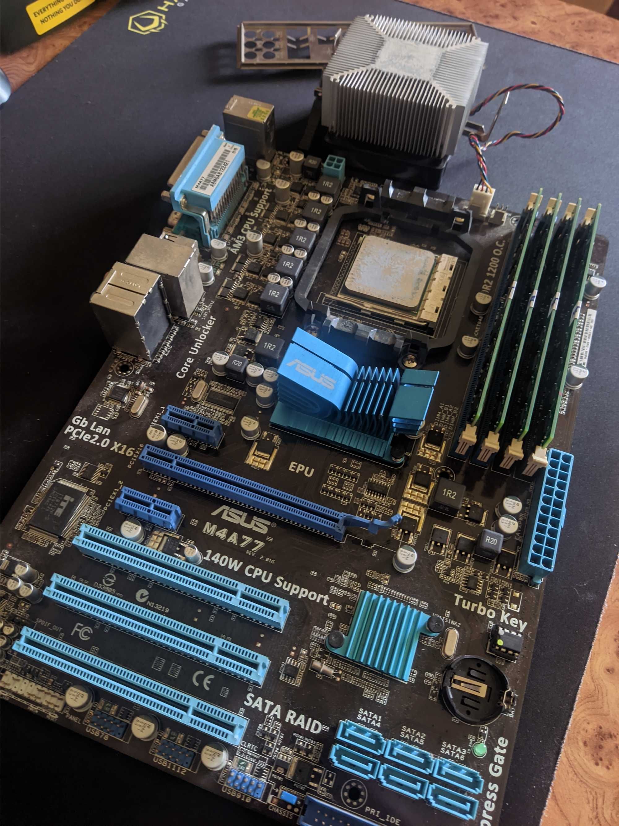 m4a77 athlon x3 450 4 планки по 2 гб озу
