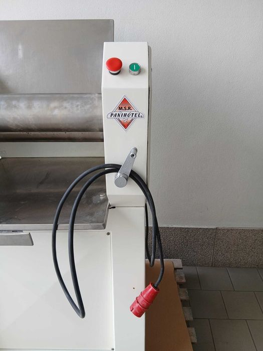 Cilindro sovador manual marca Ferneto regueifa baguete