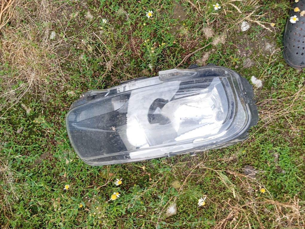 Lampa reflektor prawy przód Citroen C4 Cactus Oryginał Europa