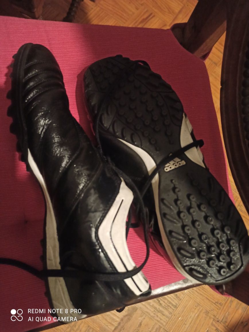 Chuteiras Adidas adinova 44