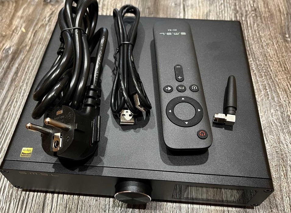 Усилитель S.M.S.L AO200 MKII