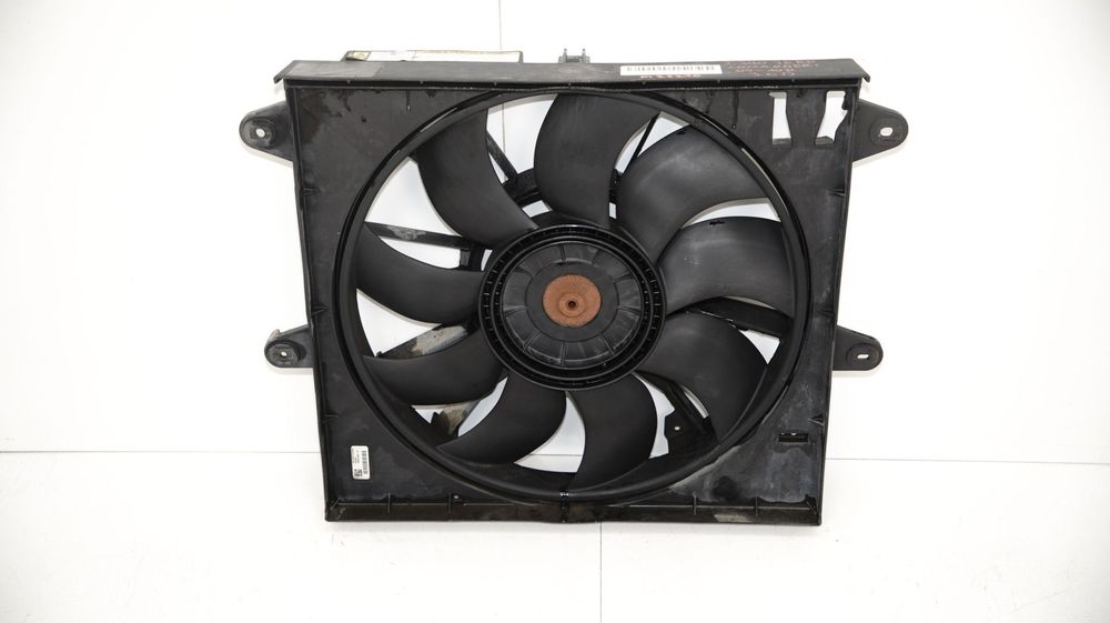 WENTYLATOR CHŁODNIC JEEP COMMANDER 05-10R 3.0D