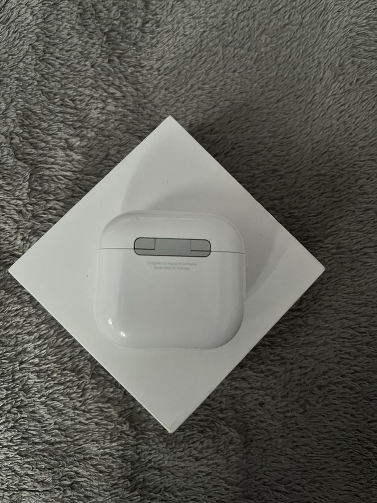 Apple Airpods 4. Оригінал.