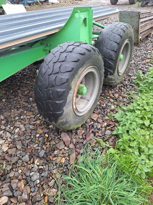 Koła.felgi z oponami cena za 4szt  16/70-20