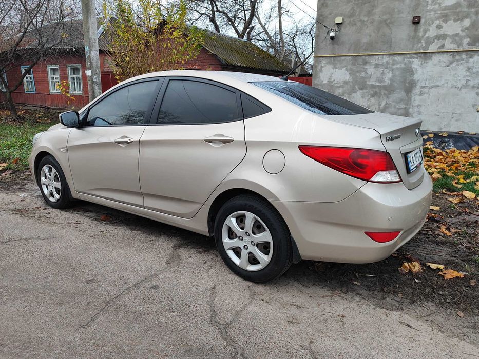 Hyundai Accent 2012 г. 1.4 газ/бенз. АКПП.Отличное состояние