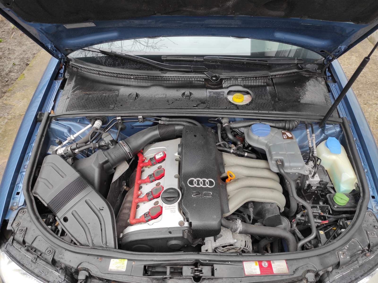 Продаю AUDI A4 2002(рік)