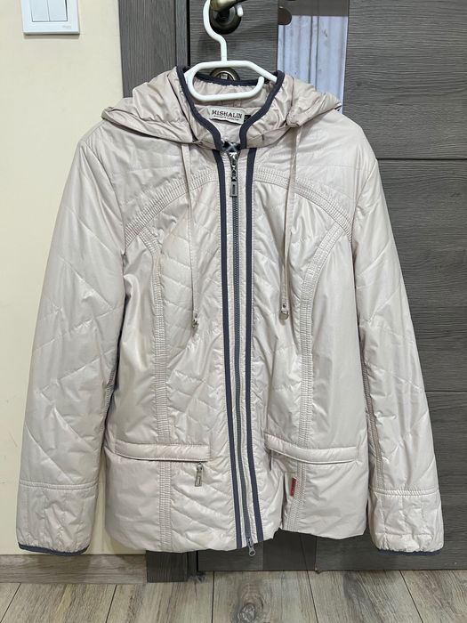 Жіноча куртка осінь/весна