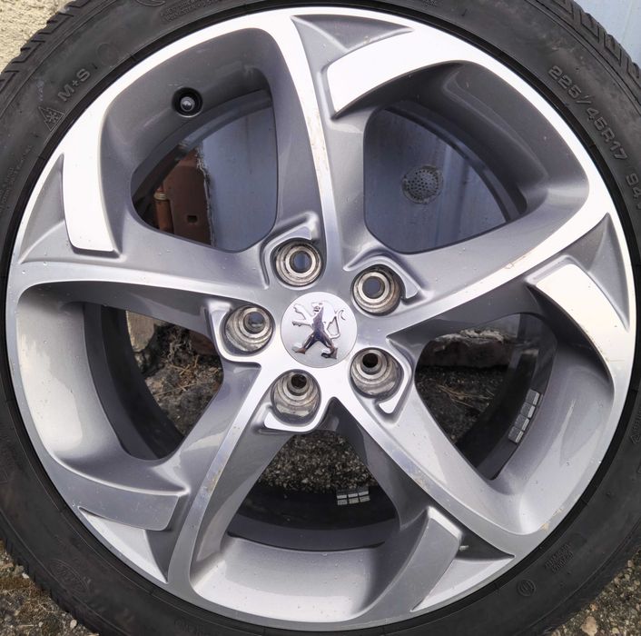Колеса/Диски Peugeot r17  5*108  ET46  цо-65.1мм
