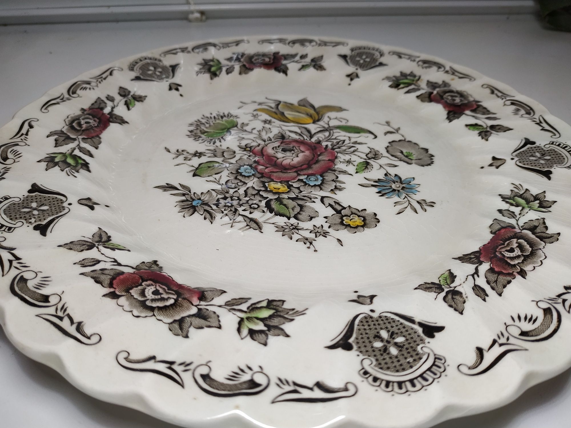 Коллекционная тарелка Myotts Bouquet Staffordshire England