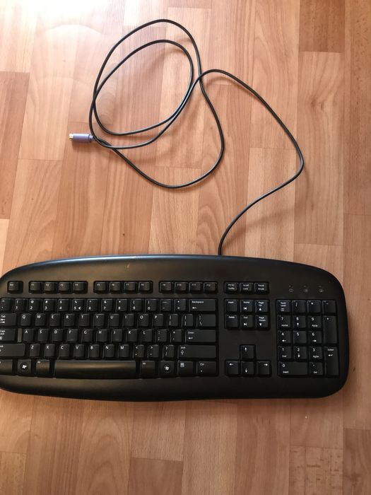 Проводная клавиатура