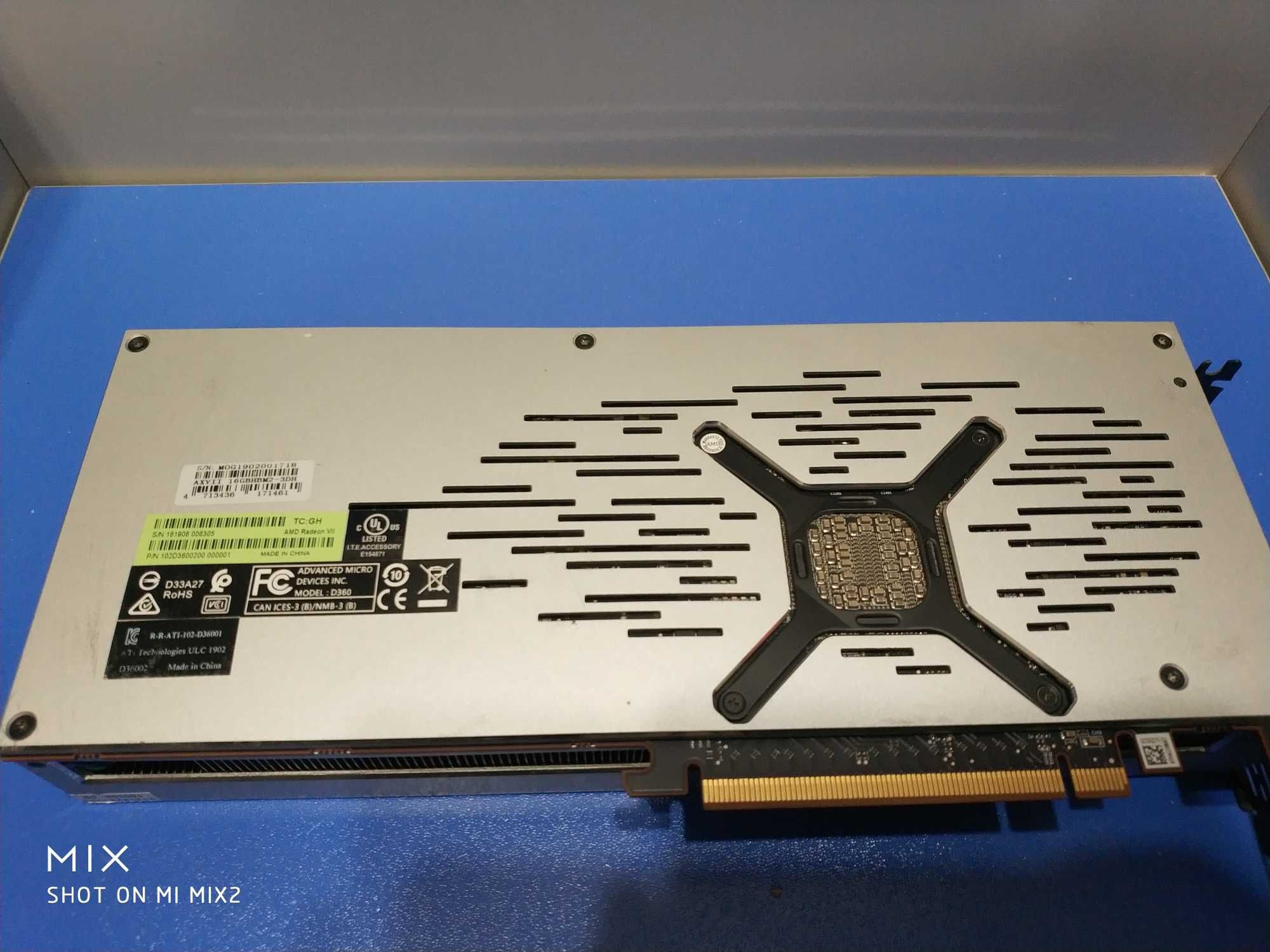 Відеокарта AMD Radeon VII - 4 шт.