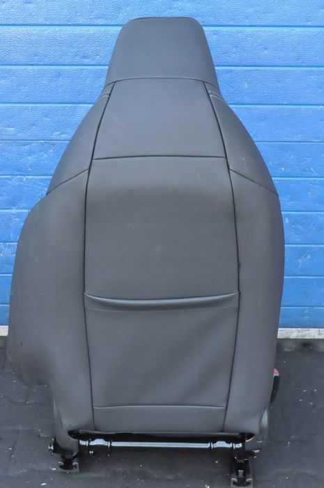 TOYOTA SUPRA MK5 GR PRZEKŁADKA WNĘTRZA FOTELE KANAPA BOCZKI SKÓRA 23R