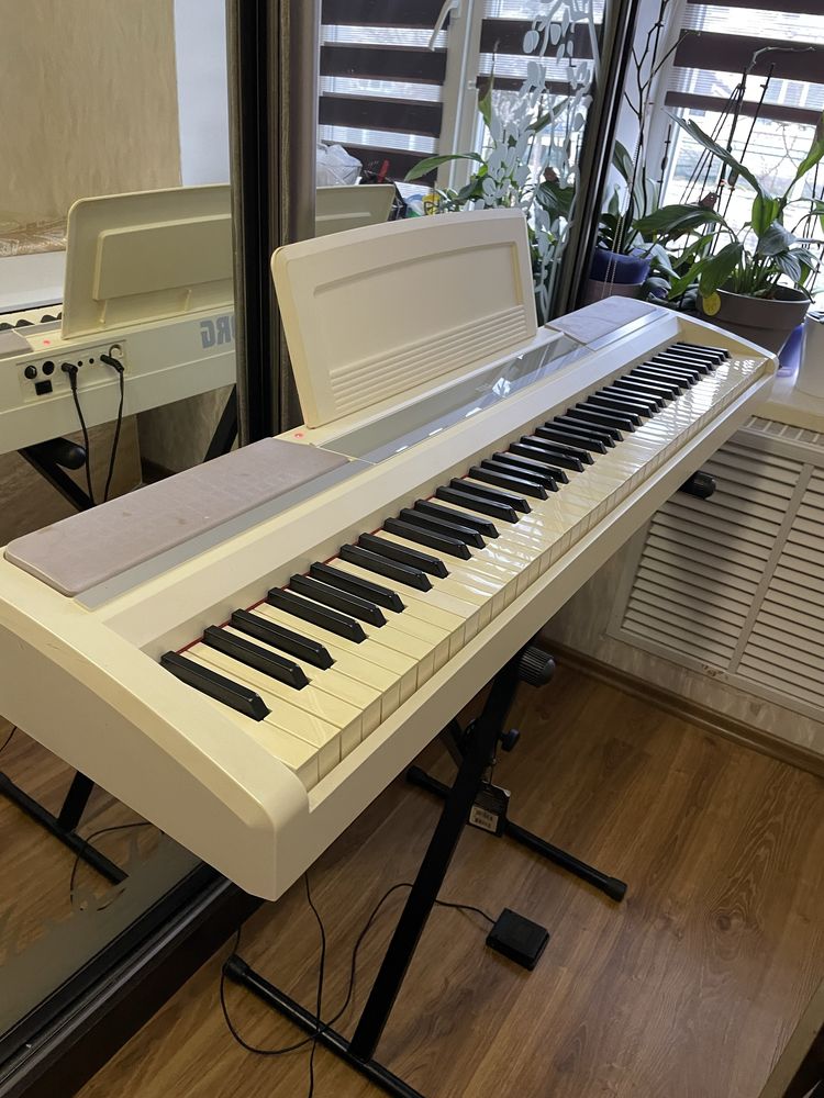 Цифрове піаніно Korg SP170+підставка