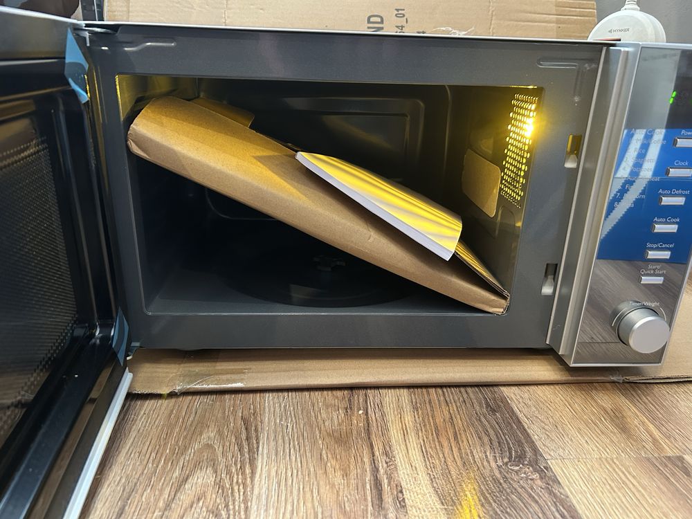 Kuchenka mikrofalowa mikrofalówka H.Koenig Vio2 700W