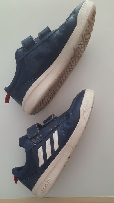 Tenis Adidas tamanho 37