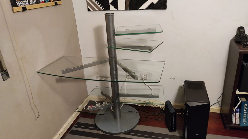 Secretaria em vidro