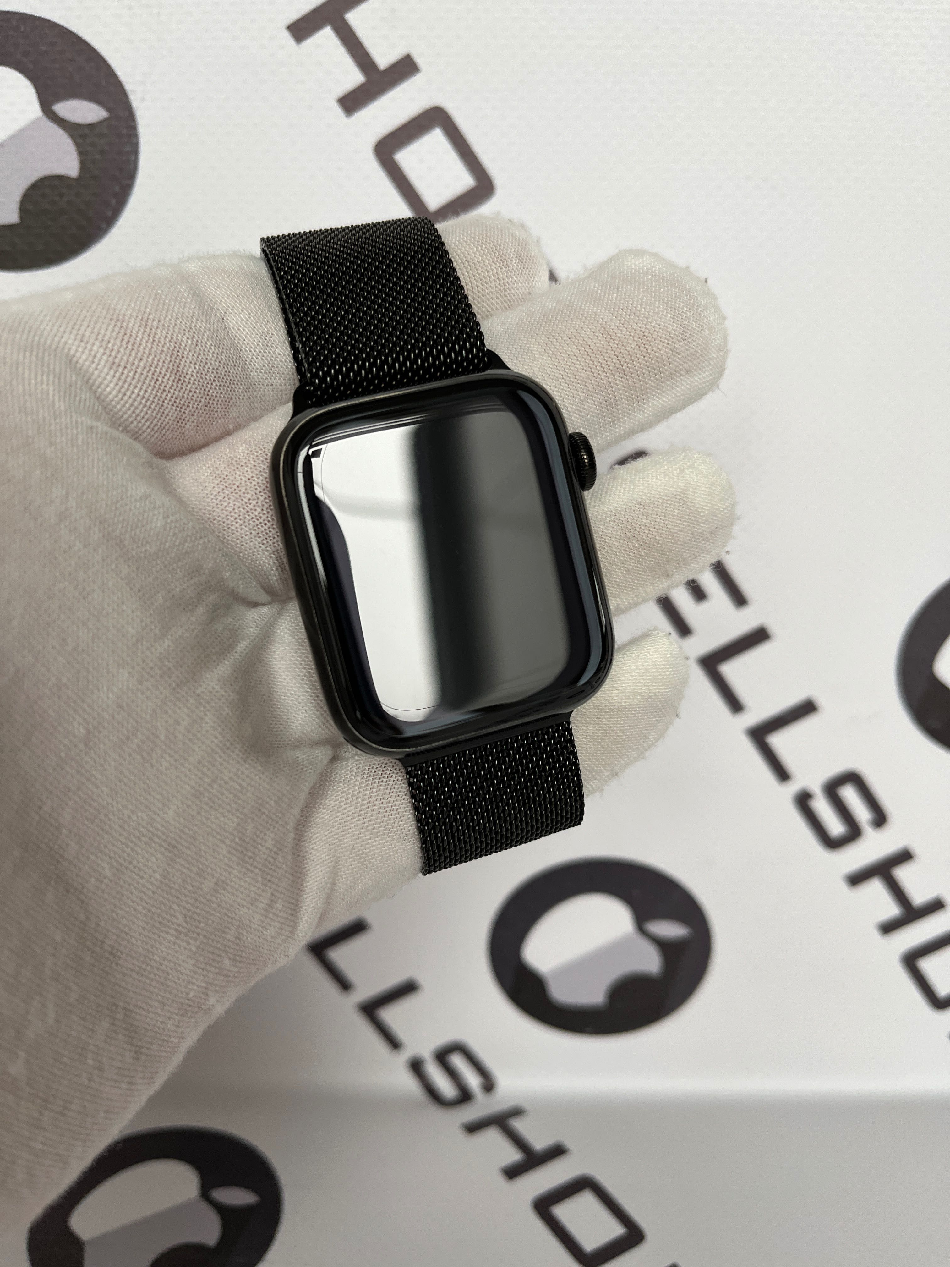 Apple Watch 5 44mm Stainless Steel Graphite Milanese Loop / Бат 94%