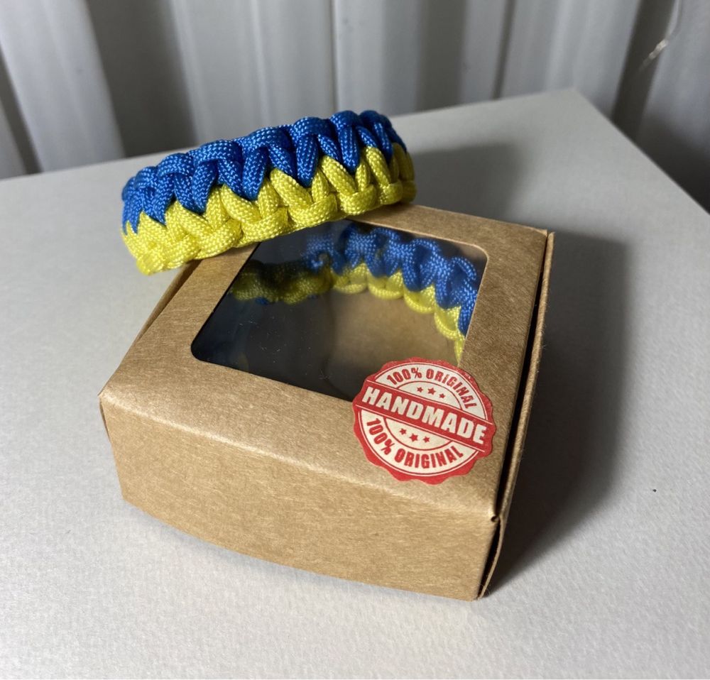 Патріотичні жовто-блакитні та кольорові браслети ручної роботи