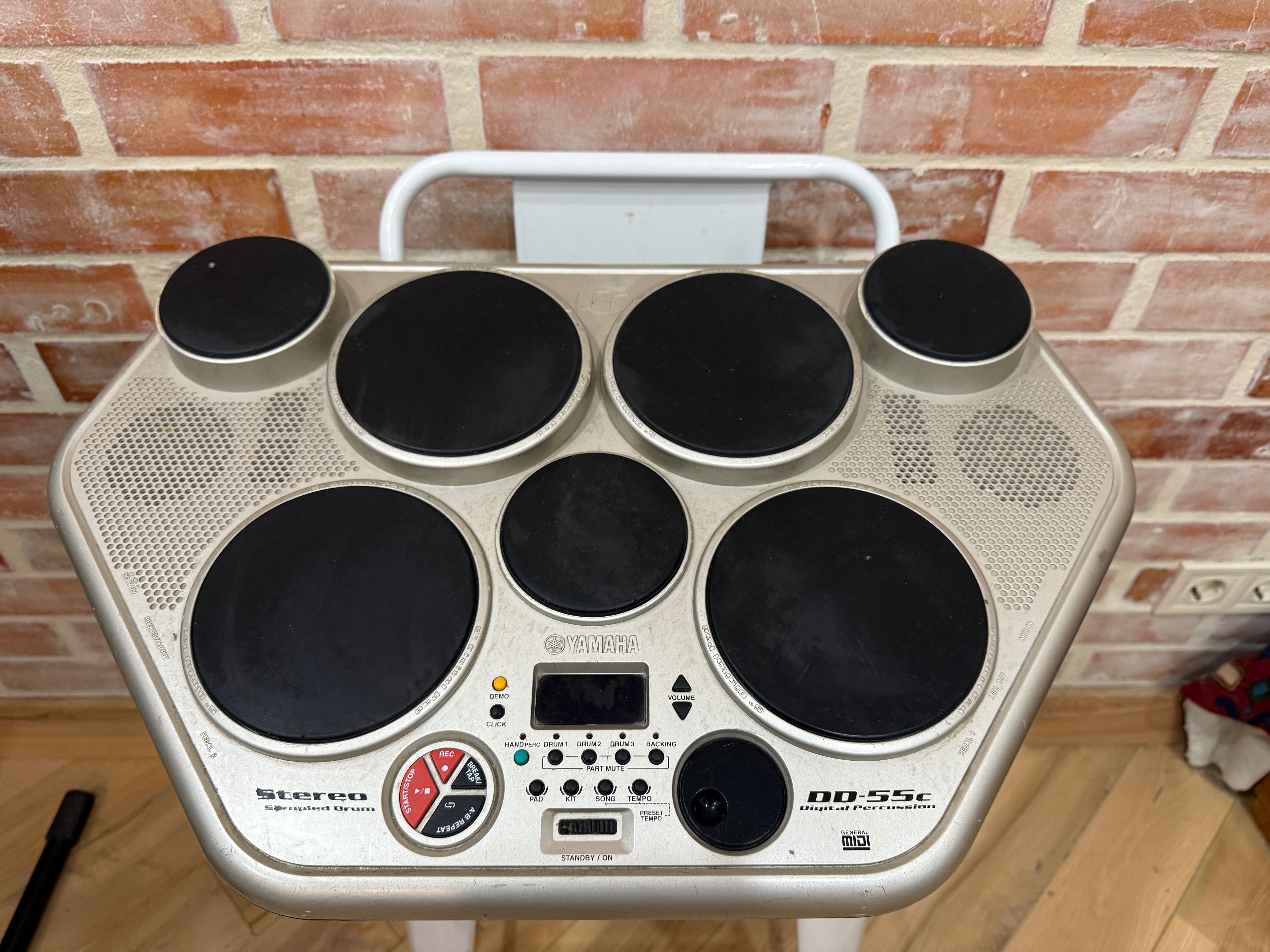 Продам електронну барабанну установку Yamaha DD-55C Digital Percussion