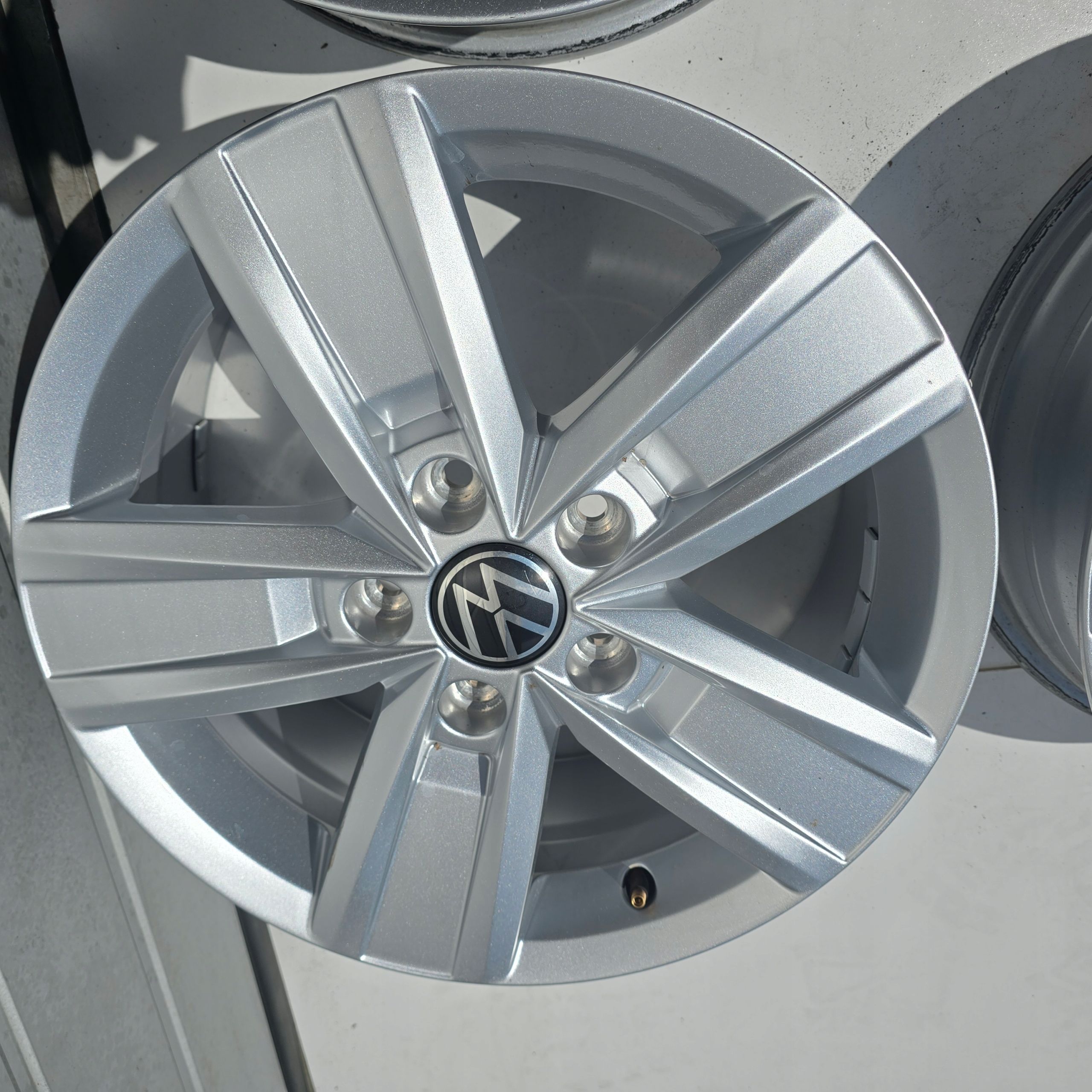 VW T6 T5 Multivan 5x120 7.0J 17'' ET55 4X