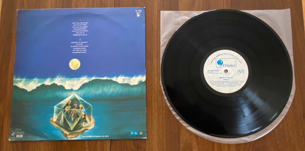 Álbum em vinil: Boney M - Oceans of Fantasy, editado em 1979