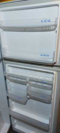 Холодильник Samsung Cooltech dynamic